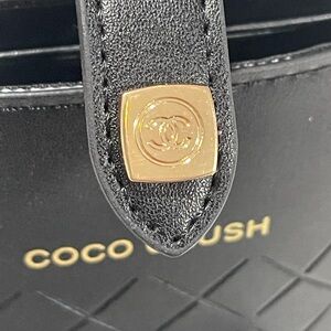 CHANEL Coco Crush Black and Gold Detail Bundle with Chanel mirror and crème LIFT
